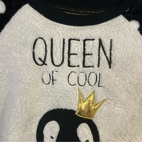 Queen of Cool Penguin Polka Dot Plush Pajamas - Picture 4 of 11